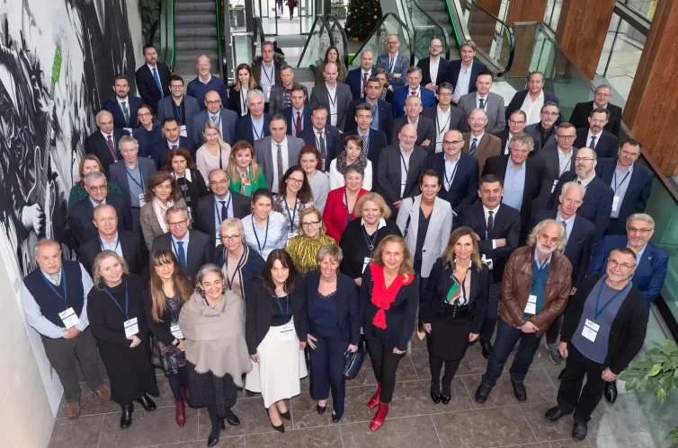 EA-GA-Gibson-Group-photo-scaled